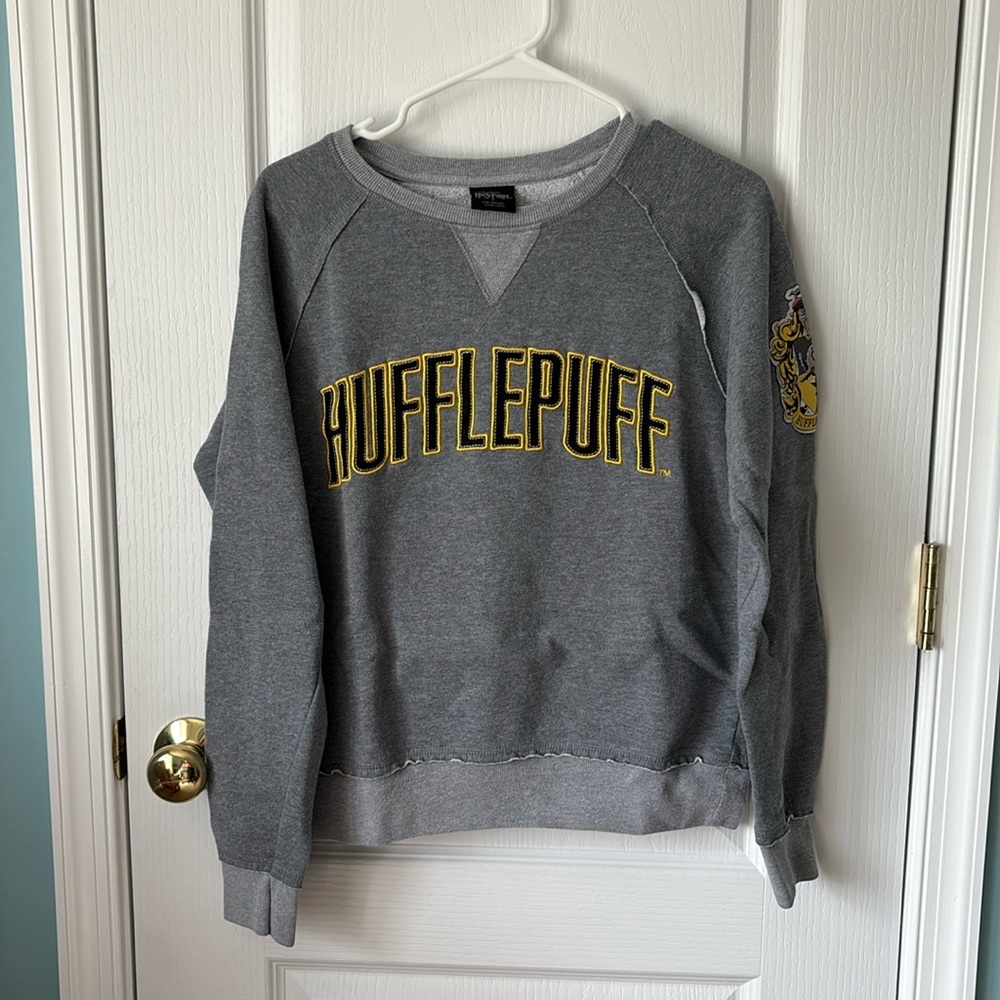 Hufflepuff Harry Potter sweatshirt